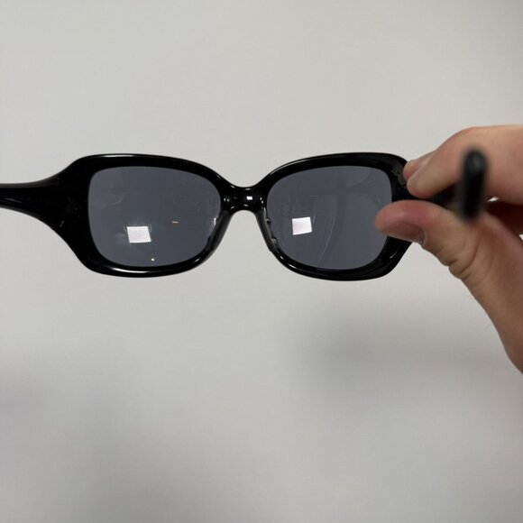 Y2K Oakley Necessity Sunglasses with case - Picture 7 of 11